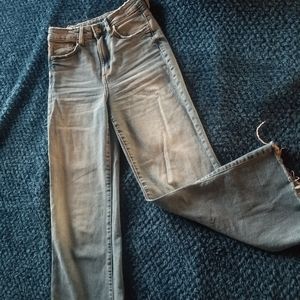 Ankle cropped flare jean